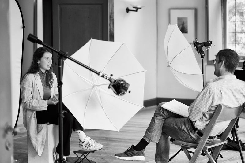 Küstenkonturen. 15 Persönlichkeiten aus Schleswig-Holstein über 5 Jahre porträtiert – mit Robert Habeck, Manuela Warda, Juri Knorr, Jochen Lund, Daniel Günther, Philippa Färber, Aminata Touré und vielen anderen.