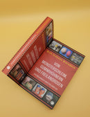 Von Monsterschleim, Gummihühnern und Freilandrosen. Eine Requisiteurin beim Film packt aus. Von Nine Olausen Nielebock